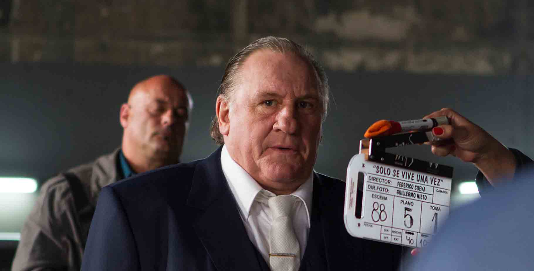 Gérard Depardieu se une a ‘Solo se vive una vez’