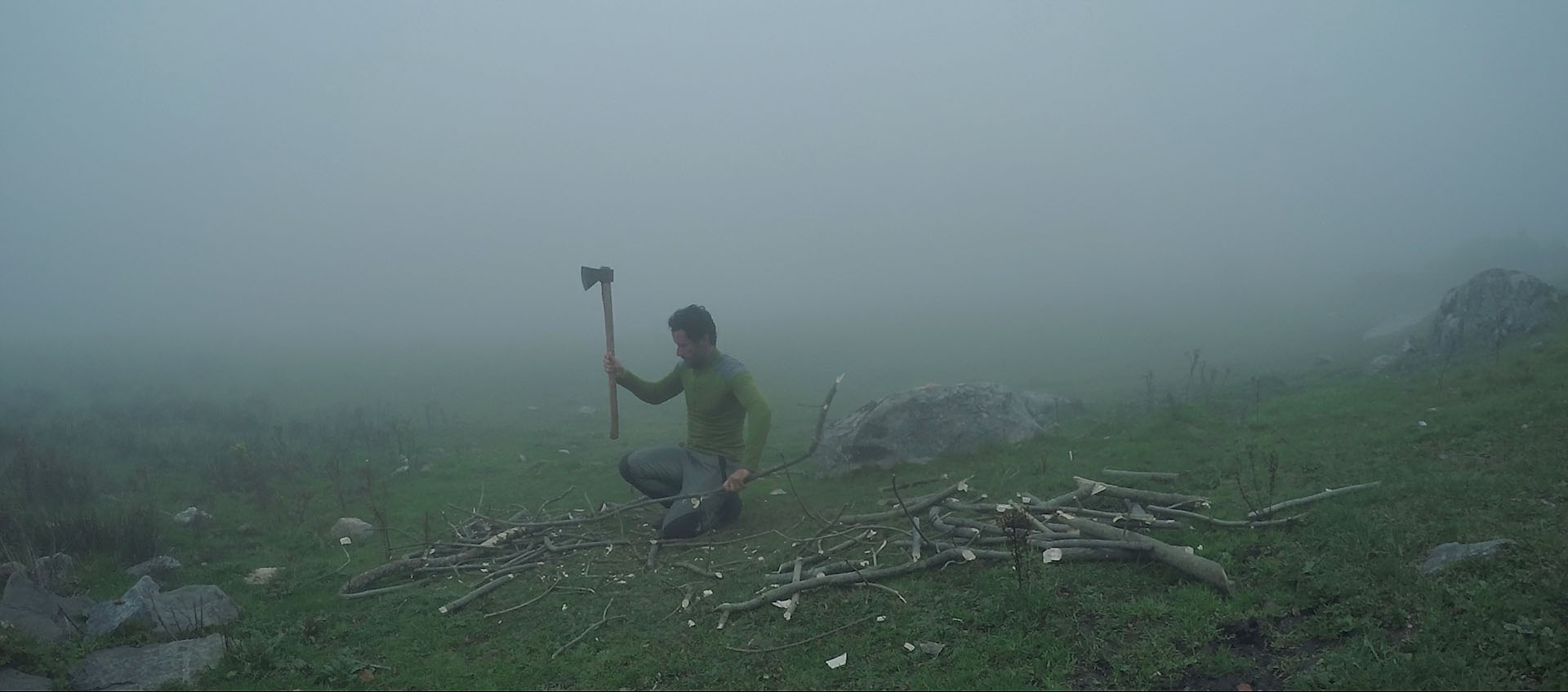 Se encierra 100 días en una cabaña asturiana y lo registra en este documental